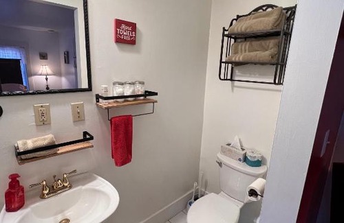 Nappanee Bed & Breakfast | Experience The FarmHouse Inn Bed and Breakfast, Rated 10/10