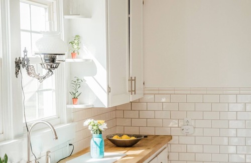 Owensboro House | Unforgettable Stay at The Farmhouse on Nannie Belle