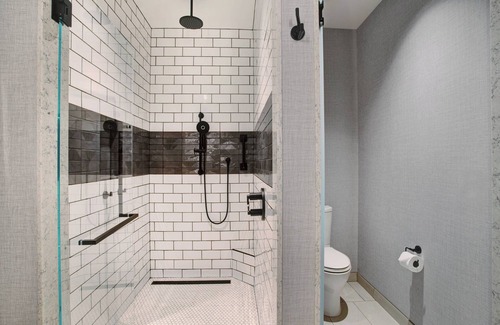 Old Market Hotel | Discover The Farnam, Autograph Collection - Guest Rated 9.8