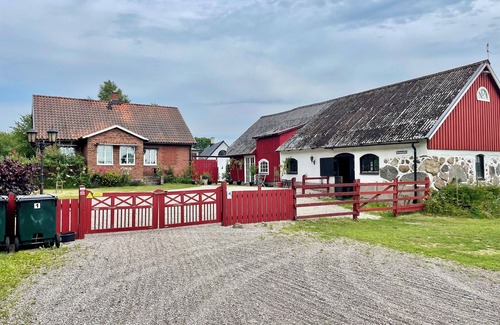 Horby Other | The farrier's yard