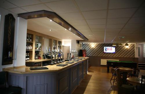 Fazeley Hotel | Cozy Stay at The Fazeley Inn with Breakfast Included