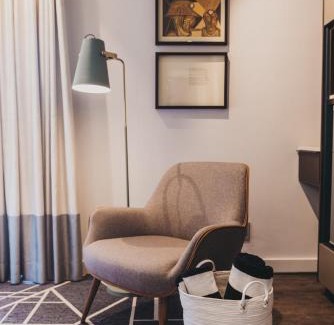 Potchefstroom Hotel | Discover The Feather Hill Boutique Hotel with Pool & Hot Tub