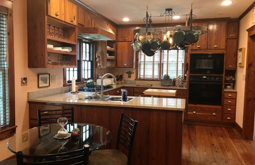 St. Marys House | Discover The Federal Quarters: Pet-Friendly Oceanfront Retreat