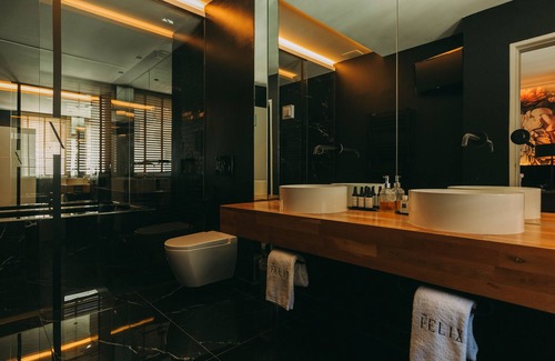 Santos Hotel | Top-Rated The Felix 10: Spa & Family-Friendly Getaway