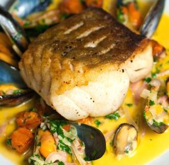 Slyne Hotel | Delightful Stay at The Fenwick Steak & Seafood Pub