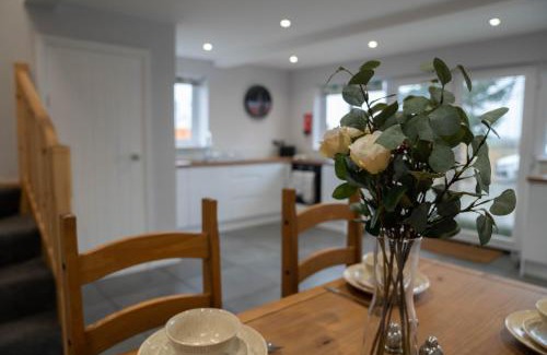 North Muskham House | Discover The Fern at BrackenXcapes: Pet-Friendly Retreat