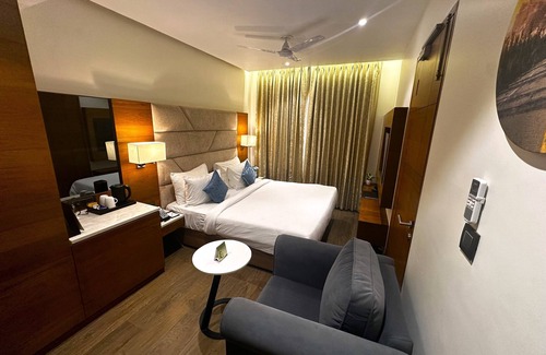 Ajmer Hotel | Experience The Fern Residency Ajmer: Guest Rated 10/10!