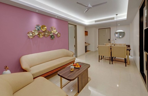 Gote Hotel | Relax at The Fern Residency Karad with Pool & Dining Options