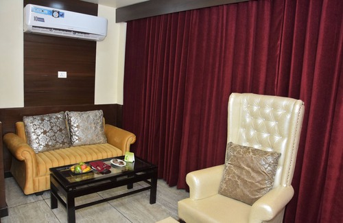 Katra Hotel | Discover Comfort at The Fern Residency Katra Hotel