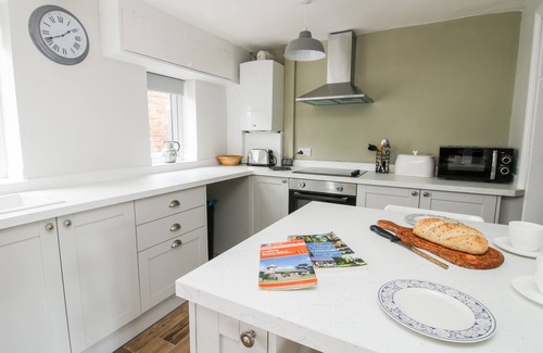 Ludwel Cottage | Pet-Friendly Escape at The Ferns: A Unique Ludlow Cottage