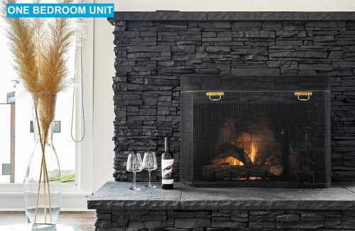 North Admiral Apartment | Escape to The Ferry House: Oceanfront Retreat for Families
