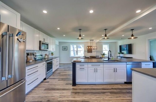 Milton Other | Family-Friendly Retreat at The Field House with Kitchen & Breakfast