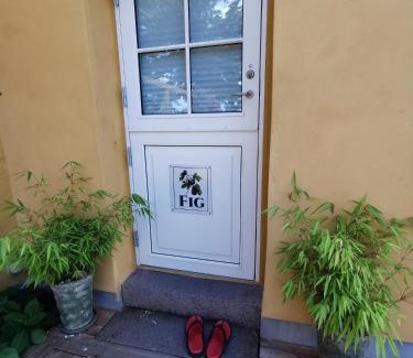 Arnager House | Top-Rated FIG Studio Guest House with Ocean View & Breakfast