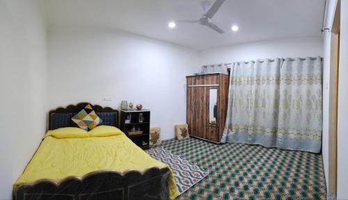 Brein House | Cozy Fig Tree Homestay: Ideal for Family Getaways