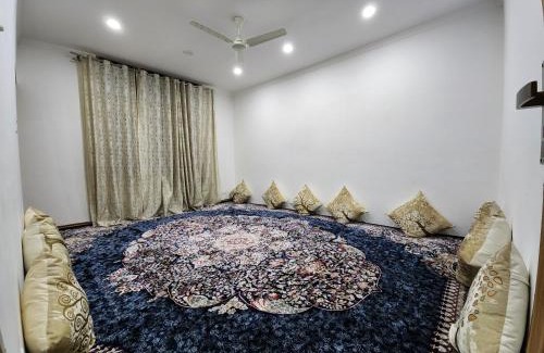 Brein House | Cozy Fig Tree Homestay: Ideal for Family Getaways