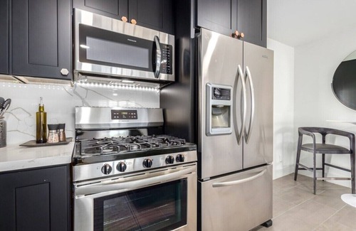 New Papago Parkway House | Relaxing Retreat with Private Heated Pool & Putt Green