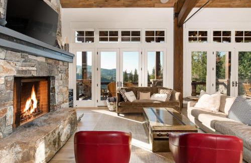 Park City House | Experience Mountain Homes with Hot Tub & Ski In/Out Access