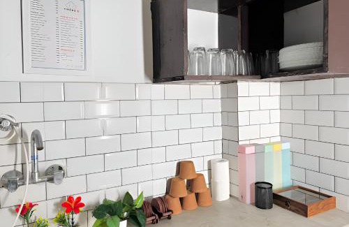 Indira Nagar House | Cozy First Floor Homestay with Family-Friendly Amenities