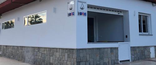 Los Alcazares Apartment | Oceanfront Escape at The Fisherman’s House - 9.9/10 Rated