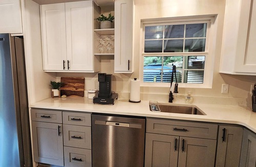 Ketchikan House | Experience Oceanfront Bliss at The Fishing Shack 2023