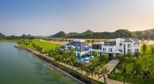 Yen Mo Apartment | Relax at The Five Villas & Resort Ninh Binh - 4-Star Escape