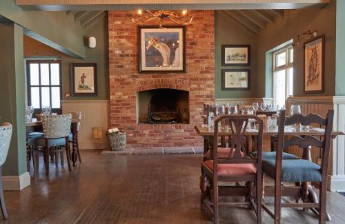 Twyning Hotel | Pet-Friendly Retreat at The Fleet Inn: Rated 8.9/10