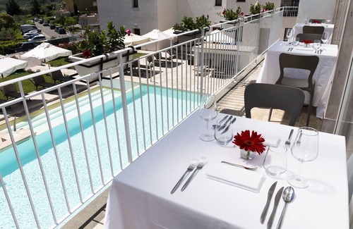 Pelago House | Relax at The Florence Hills Resort & Wellness with Ocean View