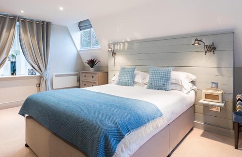 Sheffield Hotel | Discover The Florentine: Pet-Friendly & Family-Oriented Stay