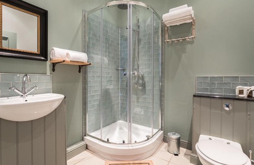 Sheffield Hotel | Discover The Florentine: Pet-Friendly & Family-Oriented Stay