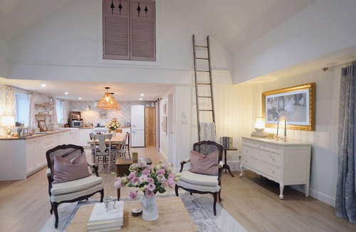 Erin Other | Discover The Flower Garden Farmhouse: Family-Friendly Getaway