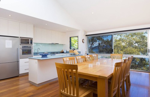 Green Point House | Experience The Folly: Ocean & Lake Views Await You