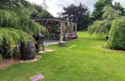 Kilkenny House | The Folly Self Catering Sleeps 28 7 bedrooms