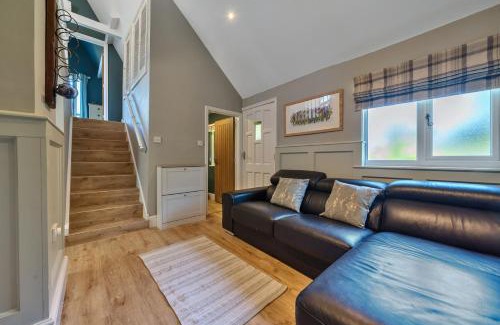 Thetford House | The Folly, Thorpe Forest