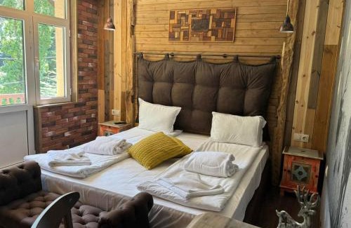 Borovets Ski Chalet | Discover The Forest Villa Borovets: Pool & Ocean View Retreat