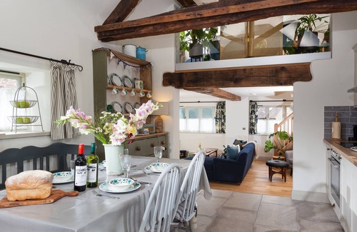 Bridgnorth Cottage | Escape to The Forge: Cozy Barn Conversion with Spa Amenities