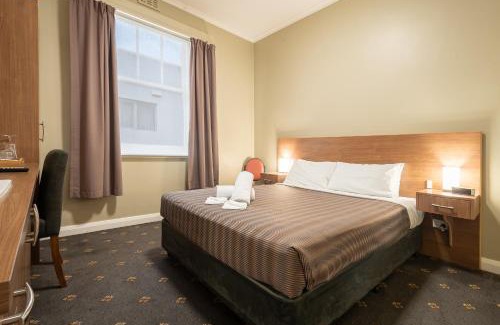 Devonport Hotel | Discover The Formby Hotel: Family-Friendly with Breakfast