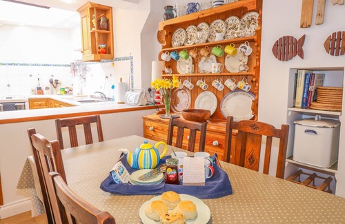 Bude Cottage | Explore THE FORT: Pet-Friendly Holiday Cottage in Bude