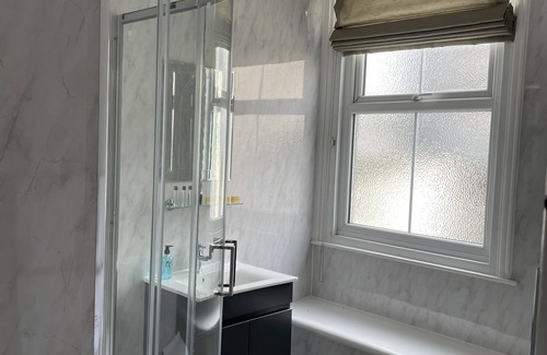 Okehampton Hotel | Budget-Friendly Stay at The Fountain Inn with Breakfast