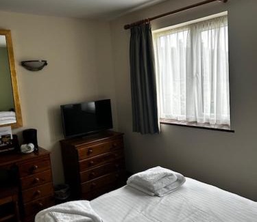 Tenbury Wells Hotel | The Fountain Inn Tenbury Wells