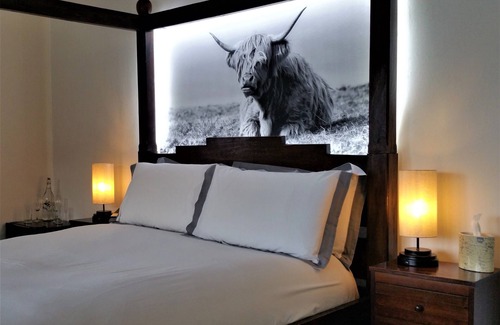 St Fillans Hotel | Relax at The Four Seasons Hotel: Spa, Dining & Family Fun