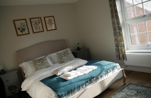 Whittlebury Hotel | Discover Comfort at The Fox and Hounds - Wheelchair Accessible