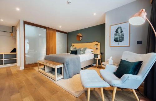 Willian Hotel | Pet-Friendly Retreat at The Fox at Willian - Rated 9/10