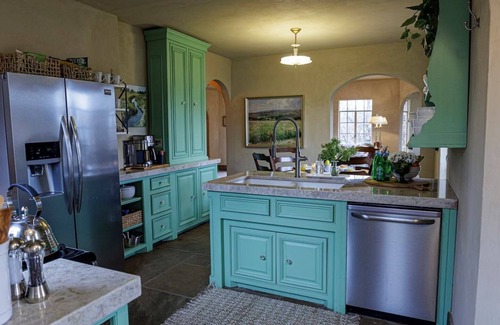 Tahlequah Other | Experience The Franklin Castle with Ocean Views & Breakfast