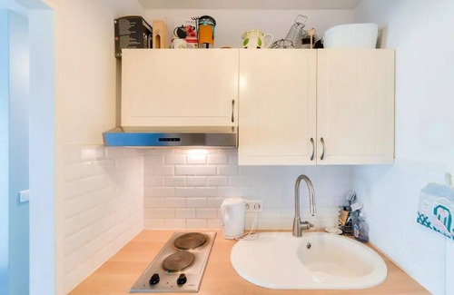 Trouville-sur-Mer Apartment | Inviting Fregate Apartment with Spa & Breakfast for 4