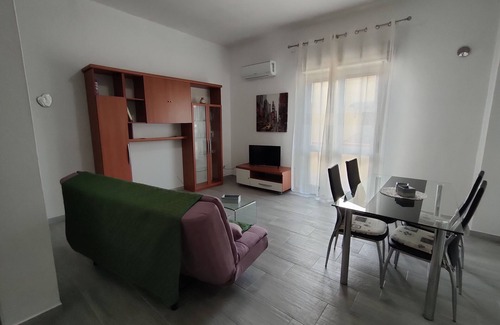 Assemini Apartment | Cozy Retreat at The Friend's House with Pool & Spa