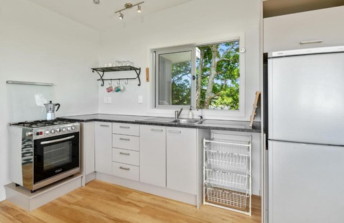 Fitzroy House | Cozy Retreat at The Fritz - New Plymouth Holiday Home