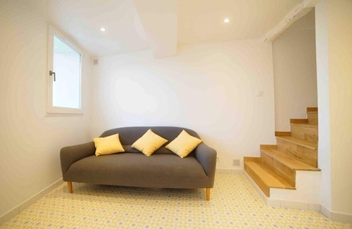 Saint-Jeannet Bed & Breakfast | Relax at The Frogs House with Spa & Family-Friendly Fun