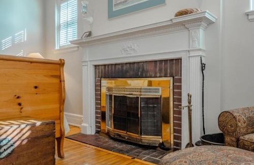 Wilmington Historic District Hotel | Discover The Front Street Inn: Pet-Friendly Retreat