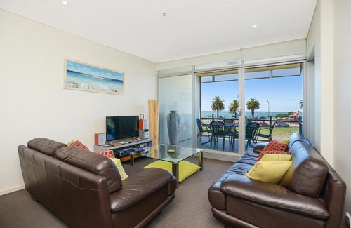 Victor Harbor Apartment | Experience The Frontage Resort-Style Apartment by the Ocean