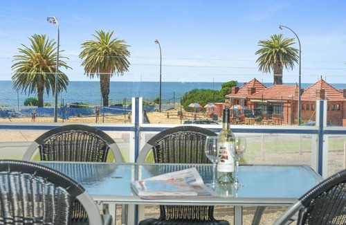 Victor Harbor Apartment | Experience The Frontage Resort-Style Apartment by the Ocean